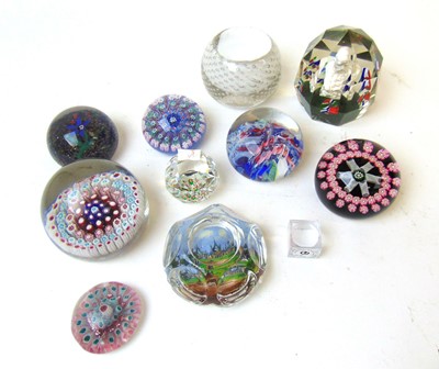 Lot 210 - A group of ten paperweights including two...