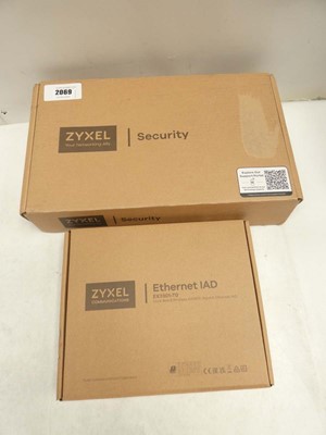 Lot 2069 - Zyxel Flex 200HP USG firewall and Zyxel...