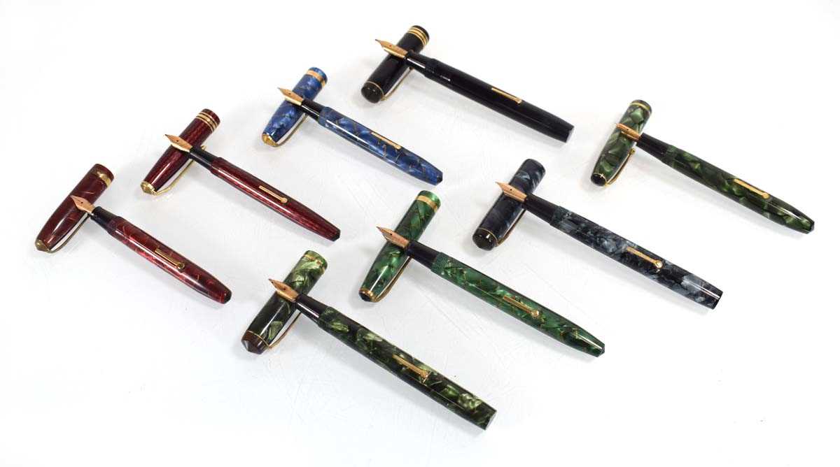 Lot 117 - A group of eight Conway Stewart fountain pens...