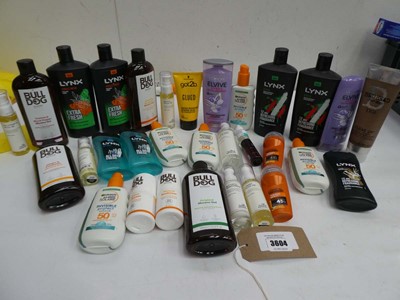 Lot 6031 - Selection of branded toiletries including Bull...