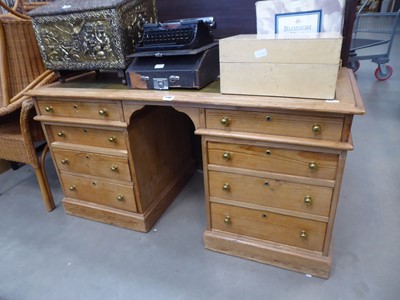 Lot 5160 - Pine kneel-hole desk with leather surface