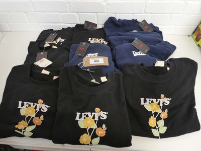 Lot Approx. 9 Levi's hoodies and jumpers.