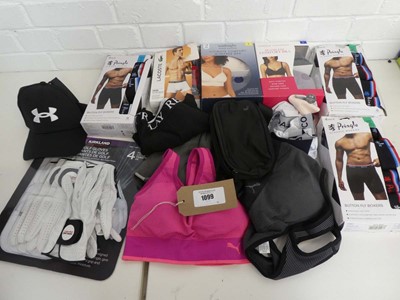 Lot A mixed lot of men's and women's underwear,...