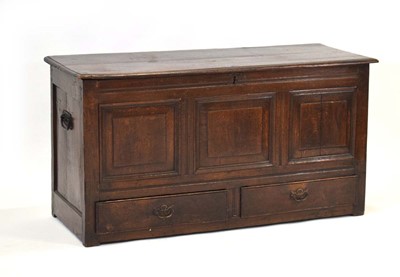 Lot 7 - A late 18th century oak mule chest, the vacant...