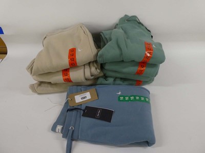 Lot 1302 - Approx. 9 Jack Wills joggers