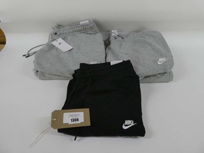 Lot 1308 - Approx. 5 pairs of Nike joggers