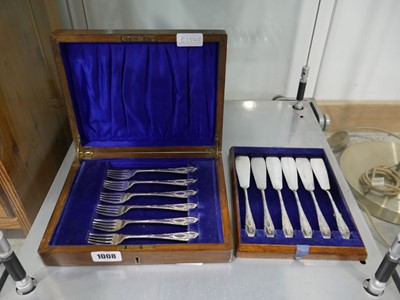 Lot 1008 - Cased set of fish forks and knives