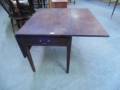 Lot 72 - A late Victorian mahogany Pembroke table