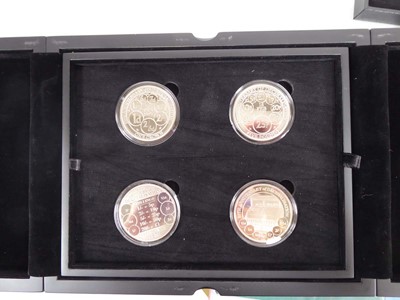 Lot 453 - A group of collectable coins comprising: Royal...