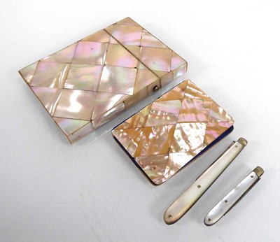 Lot 72 - A mother of pearl calling card case, l. 10 cm,...