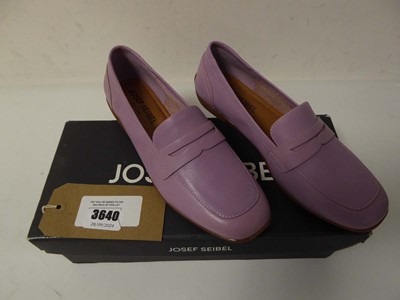 Lot 3640 - Boxed pair of Josef Seibel shoes, violet, EU 37