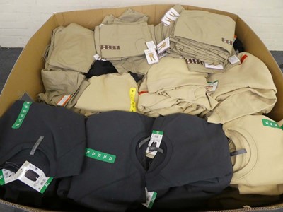 Lot 3878 - Pallet containing men's 70 Mondetta jumpers...