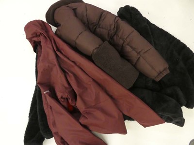 Lot 3892 - Bag containing 5 coats by Columbia