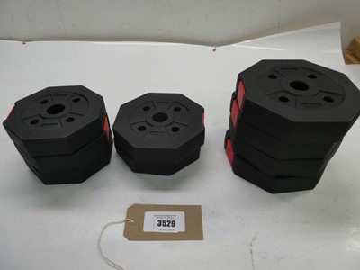 Lot 3018 - Selection of weight training plates