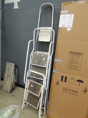 Lot 4287 - Climber aluminium step ladder and white steel...