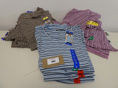 Lot 1442 - Approx. 25 ladies t-shirts by Ellen Reyes