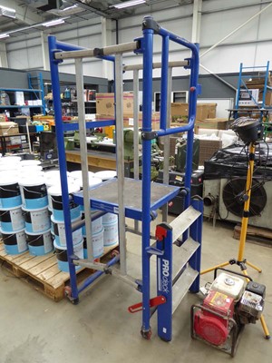 Lot 4379 - Prodeck 150kg max workload decorators deck