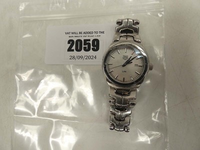 Lot 2059 - Tag Heuer Link mother of pearl ladies wristwatch