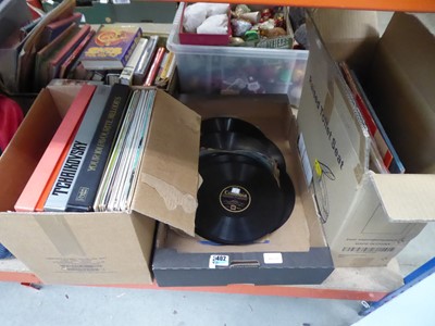 Lot 5410 - 3 boxes containing vinyl records