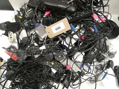 Lot 2430 - 2x bags of assorted cables, leads, PSUs,...