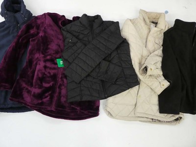 Lot 3884 - Bag containing 5 men's and ladies jackets and...