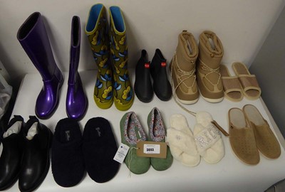 Lot 3693 - 10 pairs of ladies boots and slippers of...