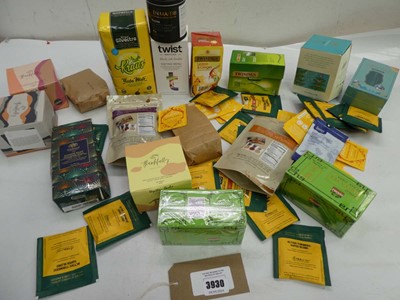 Lot 3930 - Selection of loose leaf tea and tea bags