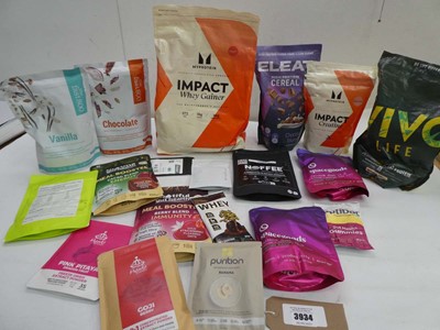 Lot 3934 - Protein shakes, Meal replacement, Protein...