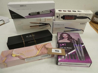 Lot 3946 - BaByliss Straight & Go, BaByliss Ionic...