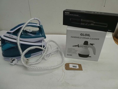 Lot 3950 - Tefal Express Essential steam iron, handheld...