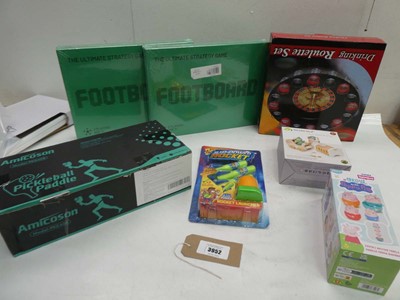 Lot 3952 - Drinking Roulette, Ultimate Strategy Footboard...