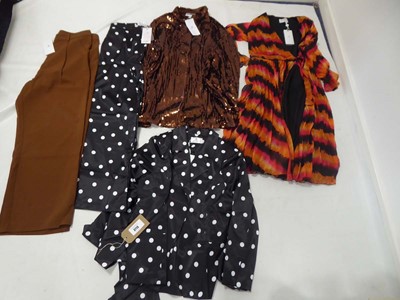 Lot 3713 - Selection of Forever Unique clothing