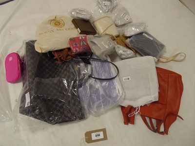 Lot 3733 - Selection of various bags