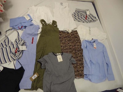 Lot 3734 - Selection of Zara & Sister Companies clothing