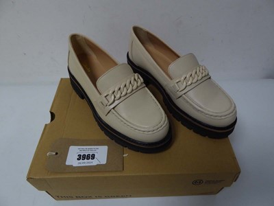 Lot 3969 - Boxed pair of ladies Clarks Orlanna Edge shoes,...