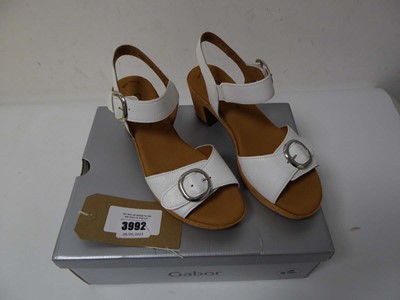 Lot 3992 - Boxed pair of ladies Gabor heels, white, UK 5