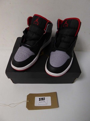 Lot 3787 - Boxed pair of juniors Air Jordan 1 Mid...