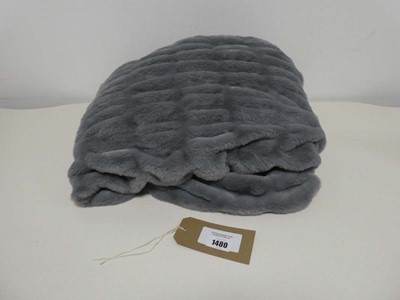 Lot 1480 - A grey faux fur throw.