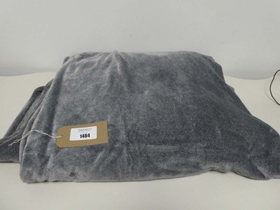 Lot 1484 - A large grey throw.