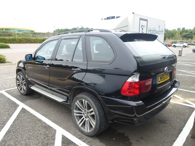 Lot 4002 - (LN55 UTF) 2005 BMW X5 SE D estate in black,...