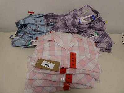 Lot 1494 - Approx. 30 women's button up shirts by Jachs...