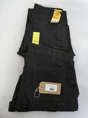 Lot 2 pairs of men's Dewalt holster pocket work...