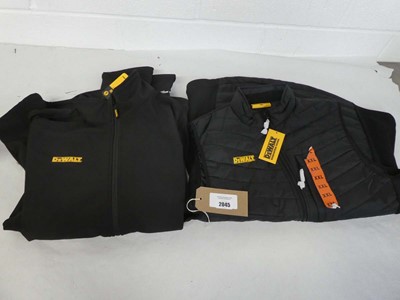 Lot x`1 men's Dewalt waterproof Staunton gillet in...