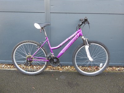 Lot 4038 - Montana Kimshi 18 speed purple mountain bike