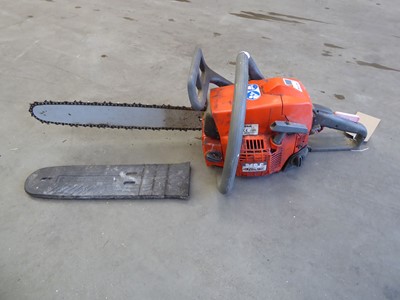 Lot 4059 - Emak petrol chainsaw