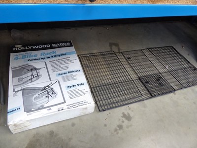 Lot 4135 - Hollywood heavy duty 4 bike car rack and a...