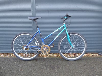 Lot 4026 - Magna Mountain Tamer blue mountain bike