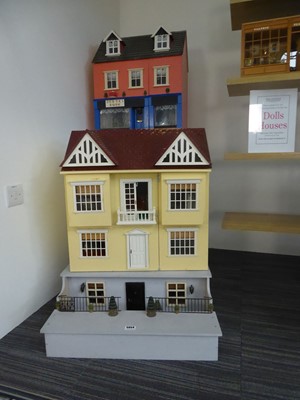 Lot 5054 - Georgian style doll's house plus a tearoom