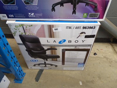 Lot 4291 - Lazy Boy managers swivel office chair in box