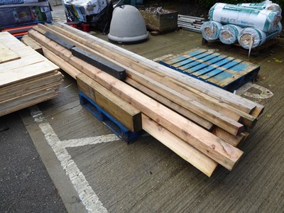 Lot 4202 - Large assortment of timber